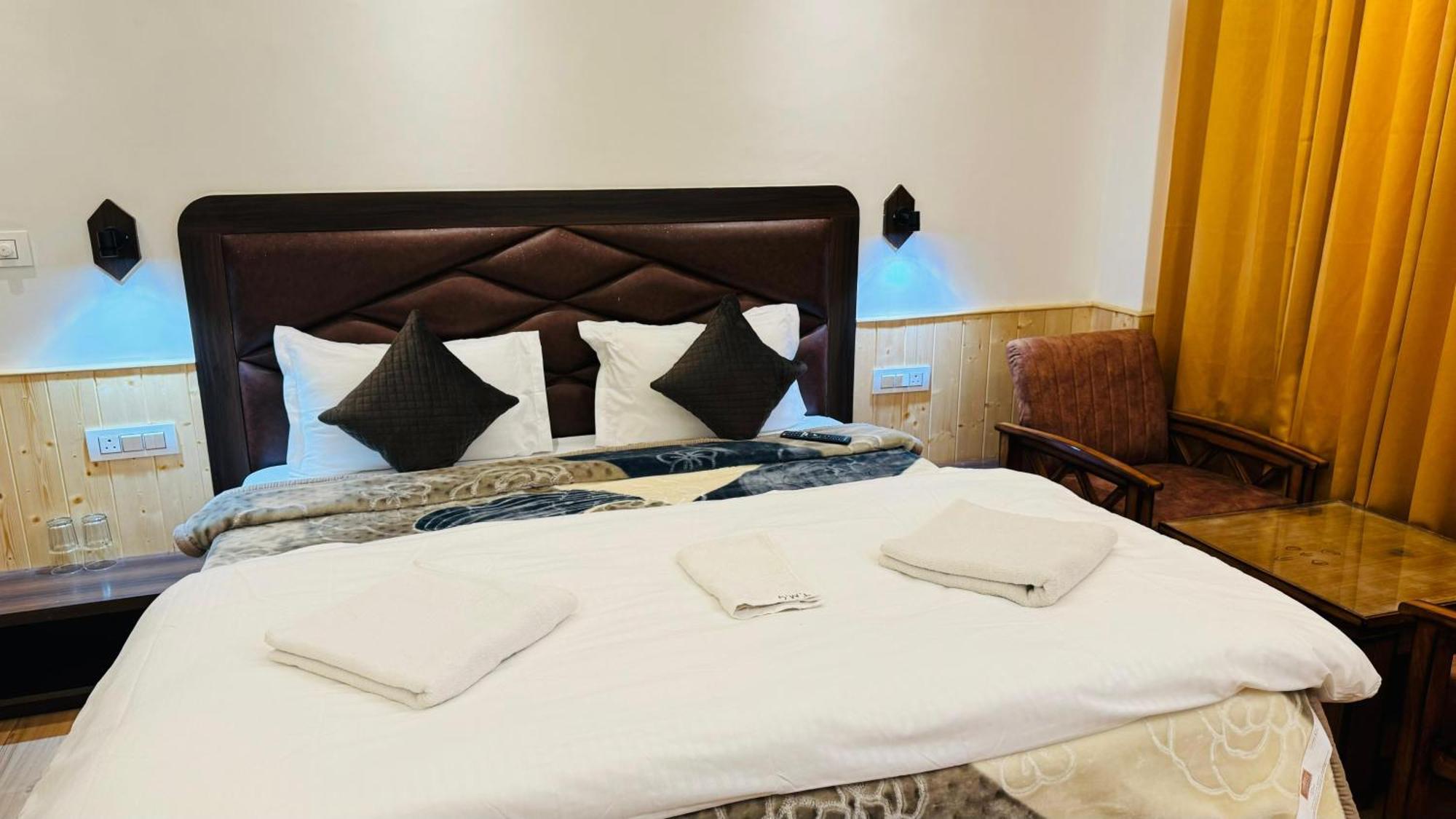 Отель The Midnight Garden Manali Экстерьер фото