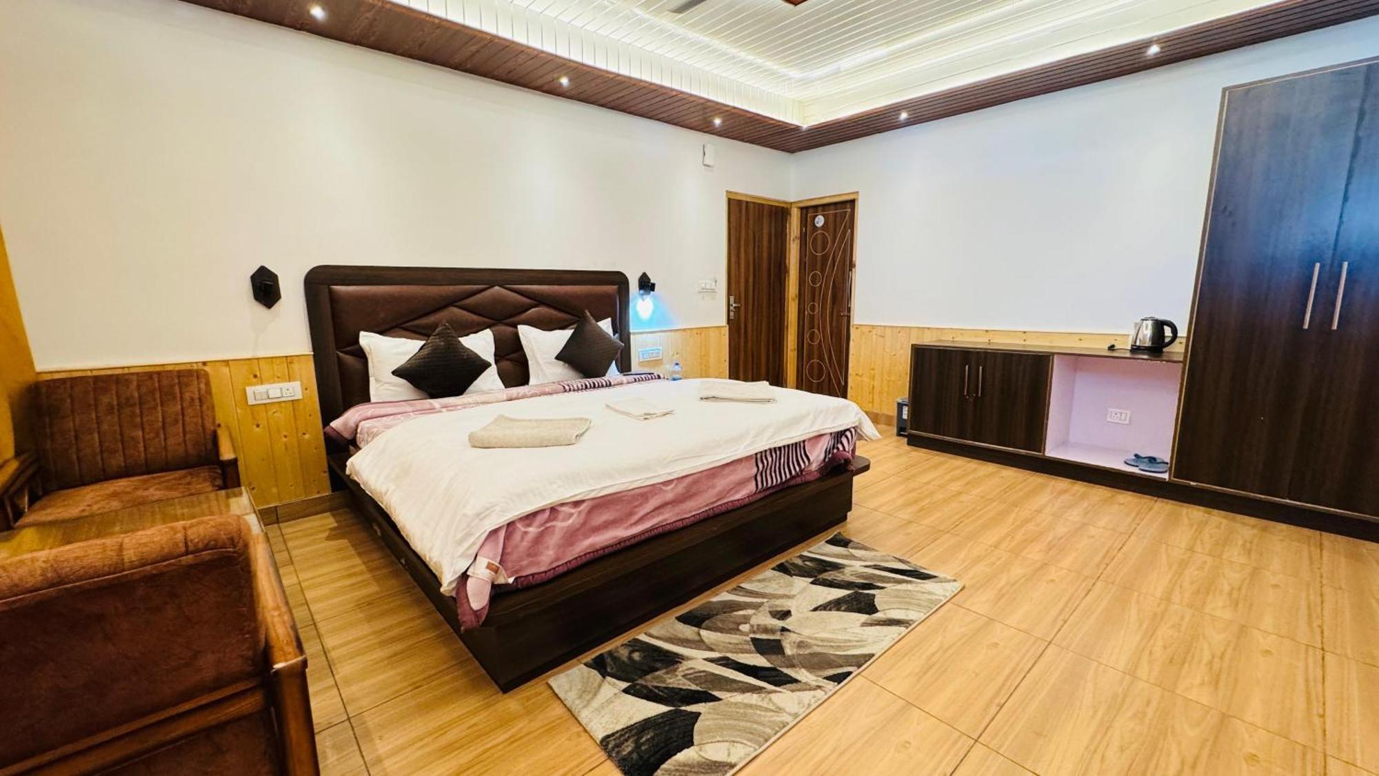 Отель The Midnight Garden Manali Экстерьер фото