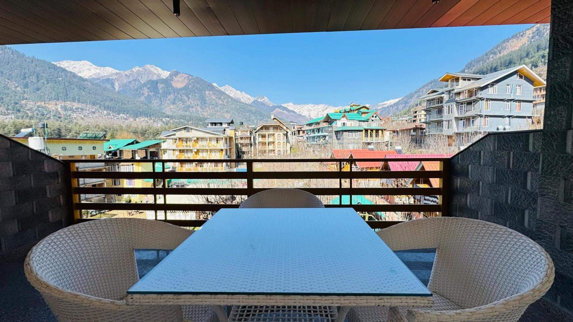 Отель The Midnight Garden Manali Экстерьер фото