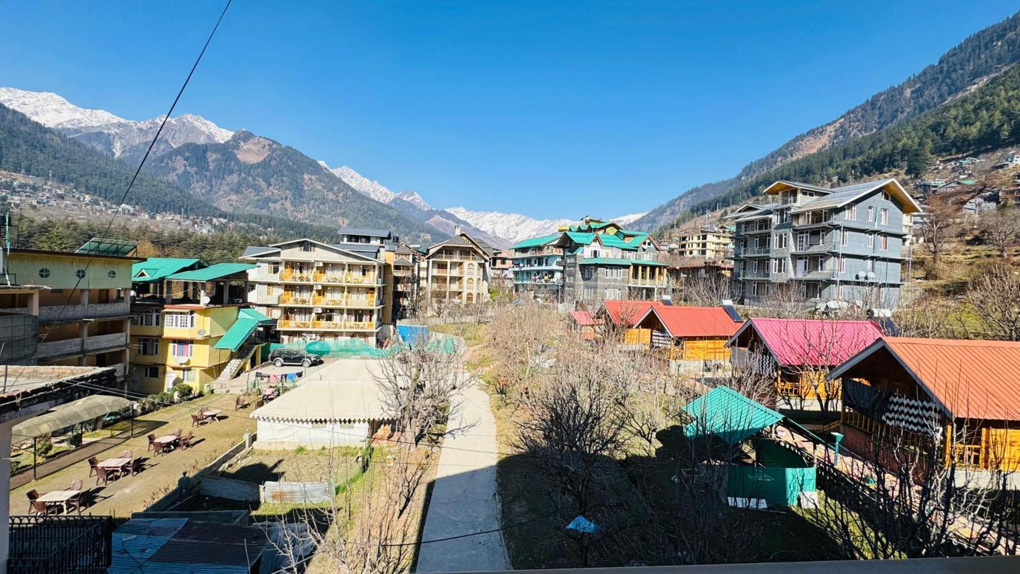 Отель The Midnight Garden Manali Экстерьер фото